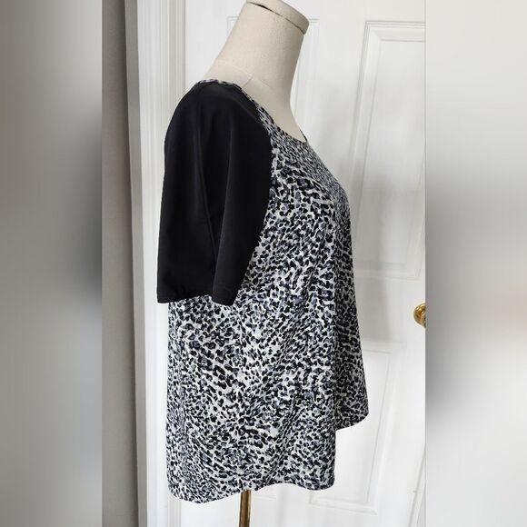 Banana Republic Top - Size Medium - Picture 8 of 8